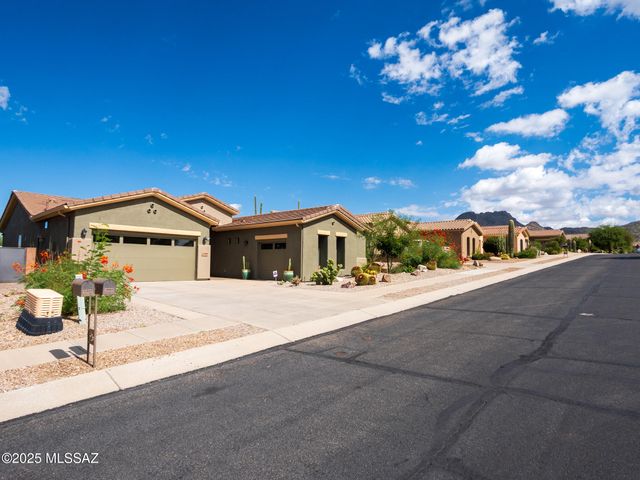 13065 N High Hawk Drive, Marana, AZ 85658