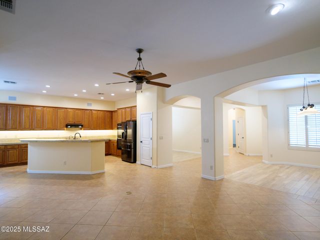 13065 N High Hawk Drive, Marana, AZ 85658