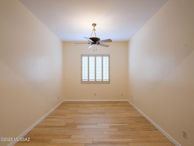 13065 N High Hawk Drive, Marana, AZ 85658