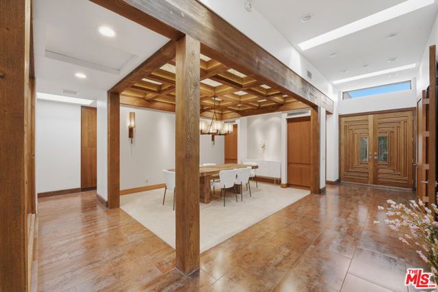 17424 Cumpston Street, Encino (los Angeles), CA 91316