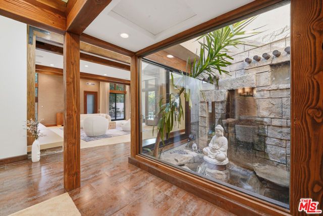 17424 Cumpston Street, Encino (los Angeles), CA 91316