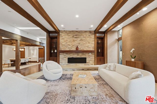 17424 Cumpston Street, Encino (los Angeles), CA 91316