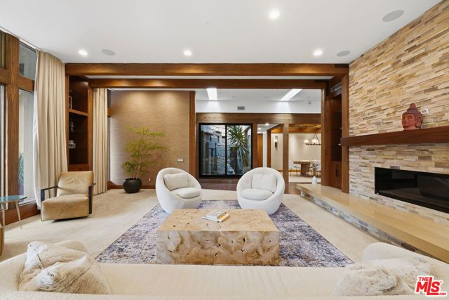 17424 Cumpston Street, Encino (los Angeles), CA 91316