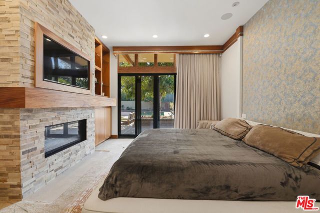 17424 Cumpston Street, Encino (los Angeles), CA 91316