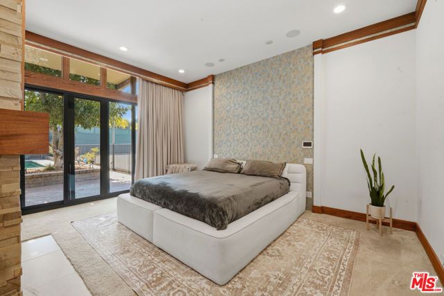 17424 Cumpston Street, Encino (los Angeles), CA 91316