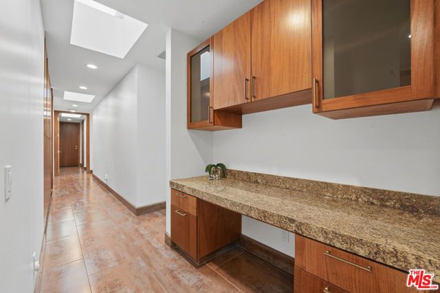 17424 Cumpston Street, Encino (los Angeles), CA 91316