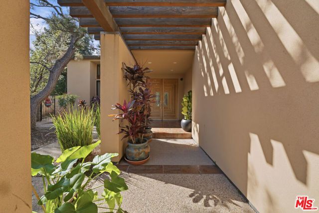 17424 Cumpston Street, Encino (los Angeles), CA 91316