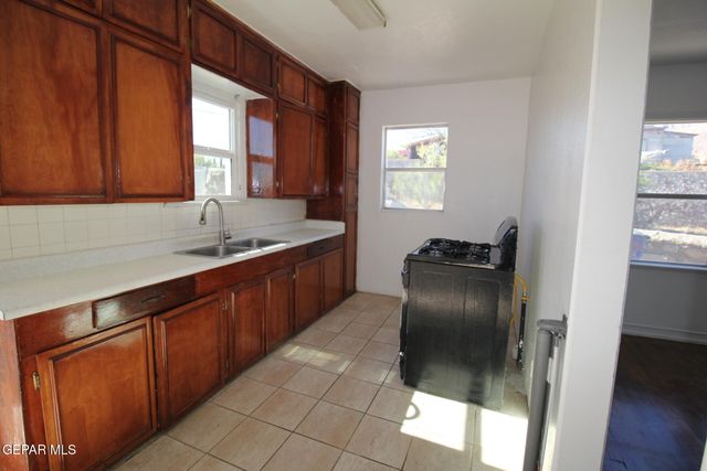 3200 RICHMOND Avenue, El Paso, TX 79930