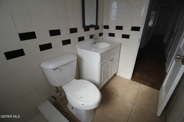 3200 RICHMOND Avenue, El Paso, TX 79930