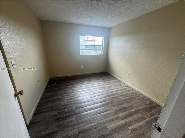 5100 SW 41st St PH1, Pembroke Park, FL 33023