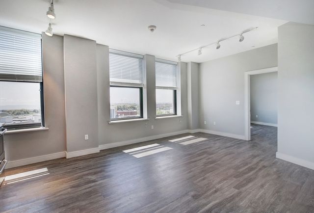 23 Central Ave 807, Lynn, MA 01901