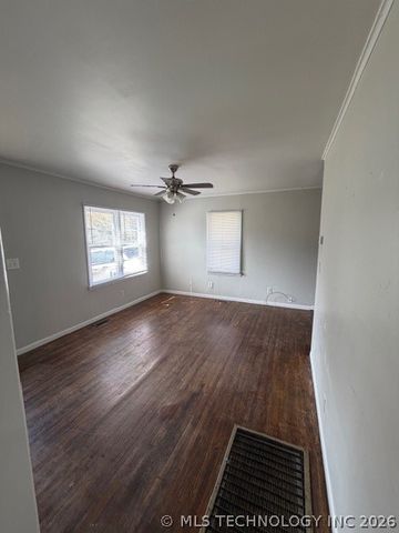 1821 W Archer Street, Tulsa, OK 74127