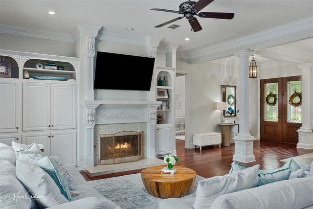 102 Chesterton Court, Bossier City, LA 71111
