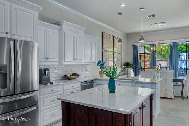 102 Chesterton Court, Bossier City, LA 71111