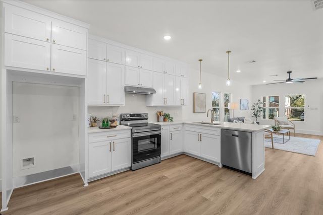 1125 E Humbolt Street, Fort Worth, TX 76104