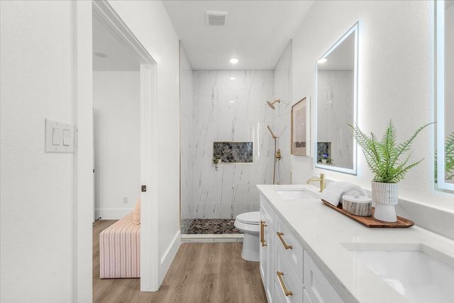 1125 E Humbolt Street, Fort Worth, TX 76104