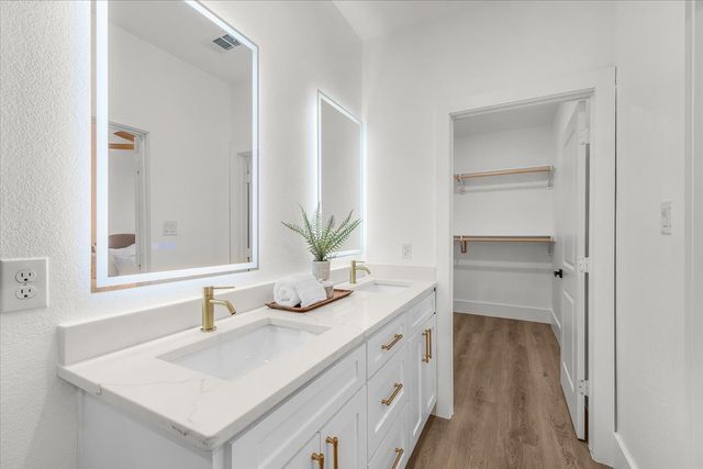 1125 E Humbolt Street, Fort Worth, TX 76104