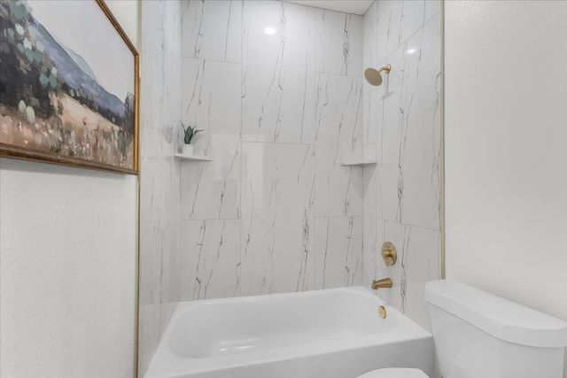 1125 E Humbolt Street, Fort Worth, TX 76104