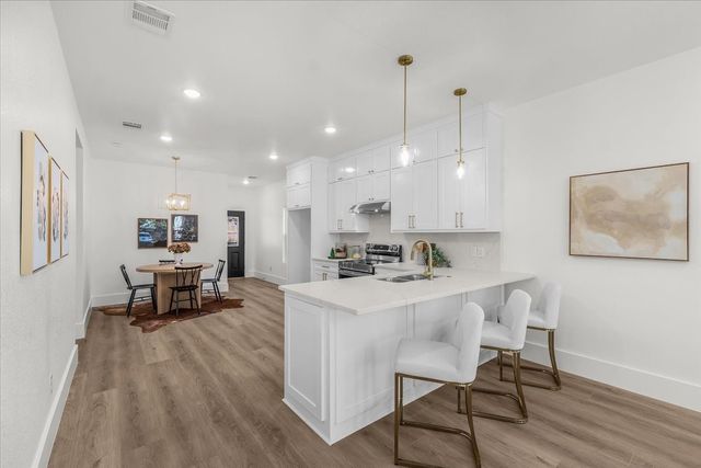 1125 E Humbolt Street, Fort Worth, TX 76104