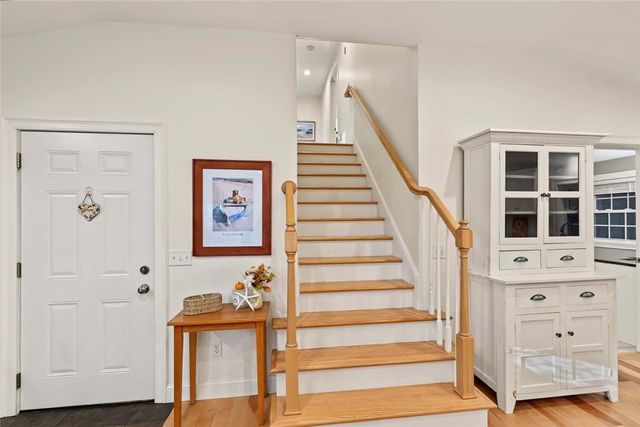 23 Shadbush Trail, Narragansett, RI 02874