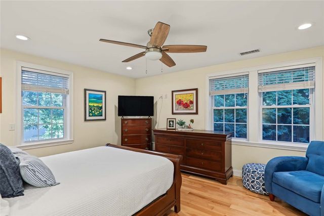 23 Shadbush Trail, Narragansett, RI 02874