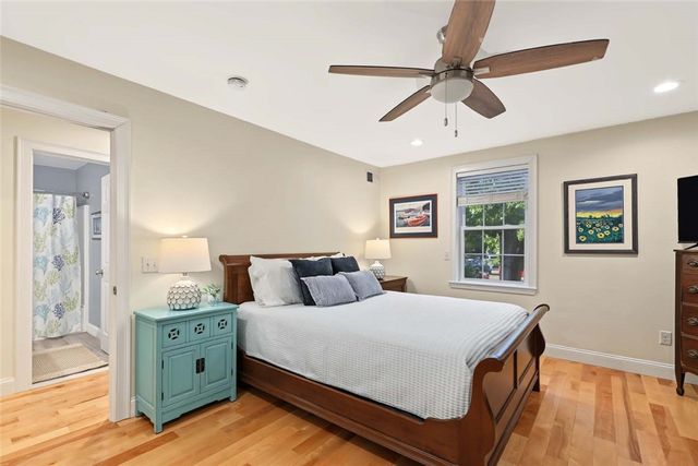 23 Shadbush Trail, Narragansett, RI 02874