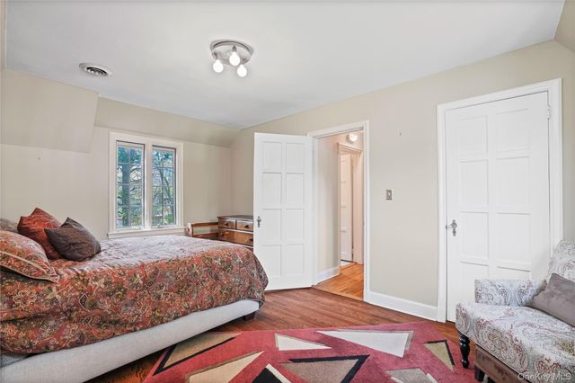 13 Craven Lane, White Plains, NY 10605