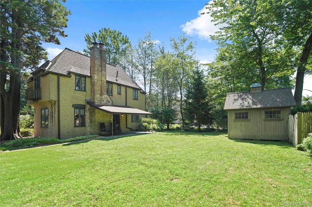 13 Craven Lane, White Plains, NY 10605
