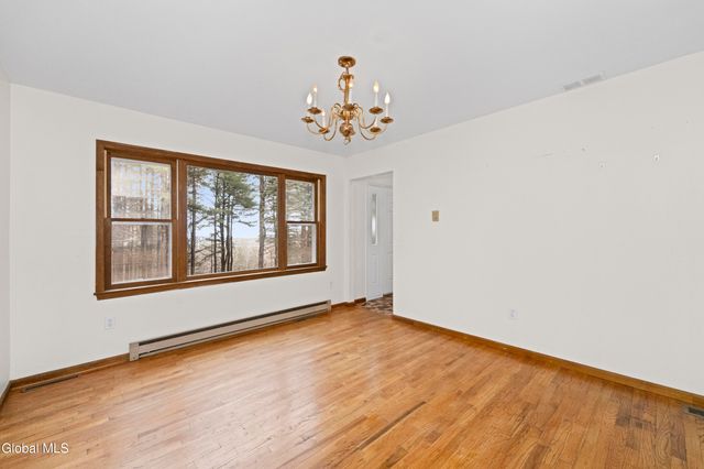 37 Deer Cliff Road, New Scotland, NY 12186