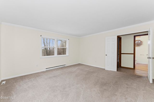 37 Deer Cliff Road, New Scotland, NY 12186