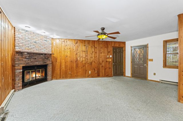 37 Deer Cliff Road, New Scotland, NY 12186