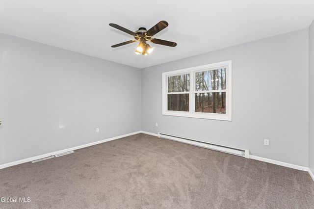 37 Deer Cliff Road, New Scotland, NY 12186