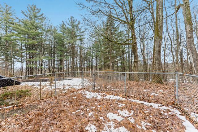 37 Deer Cliff Road, New Scotland, NY 12186