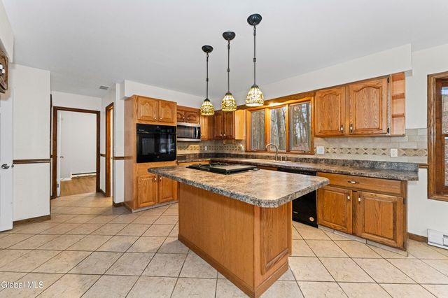 37 Deer Cliff Road, New Scotland, NY 12186