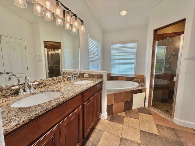 834 OLD BRIDGE CIRCLE, Davenport, FL 33897