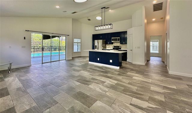 834 OLD BRIDGE CIRCLE, Davenport, FL 33897