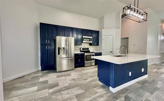 834 OLD BRIDGE CIRCLE, Davenport, FL 33897