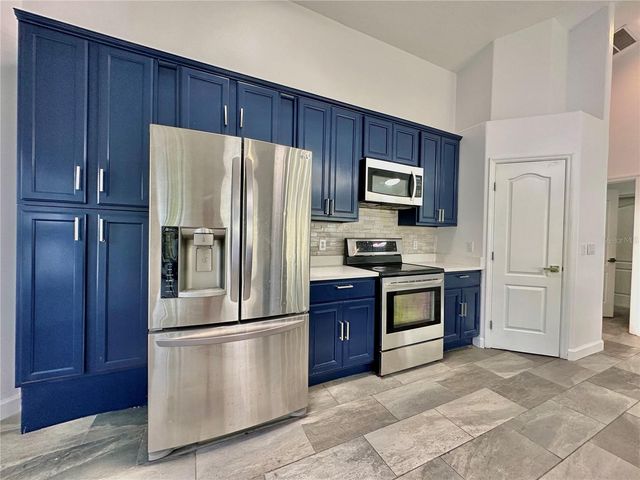 834 OLD BRIDGE CIRCLE, Davenport, FL 33897