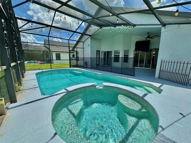 834 OLD BRIDGE CIRCLE, Davenport, FL 33897