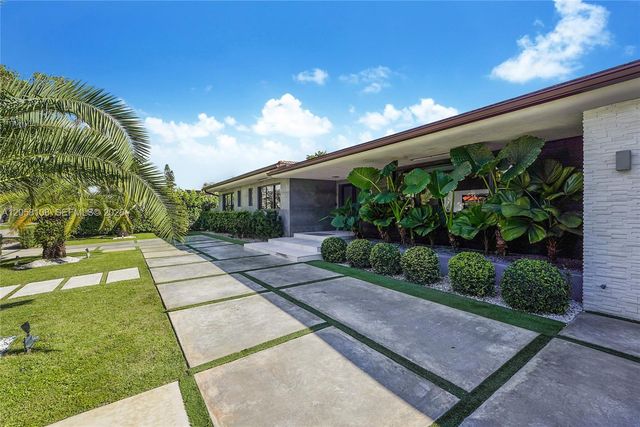 60 Shore Drive W, Miami, FL 33133