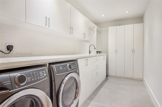 60 Shore Drive W, Miami, FL 33133