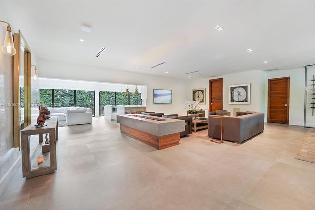 60 Shore Drive W, Miami, FL 33133