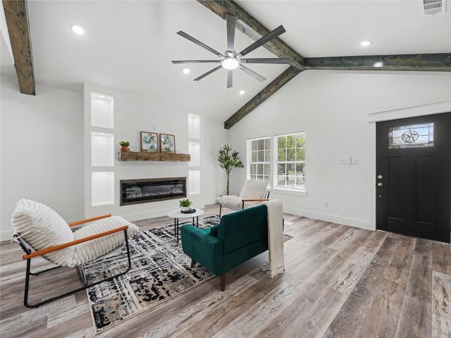 821 S Ayers Avenue, Fort Worth, TX 76103