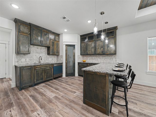 821 S Ayers Avenue, Fort Worth, TX 76103