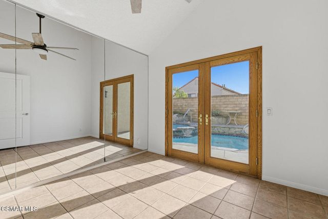 15494 Kernvale Avenue, Moorpark, CA 93021