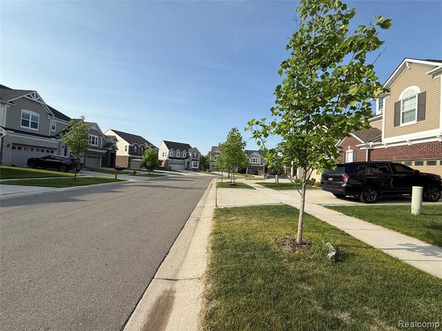28293 Verona Drive Drive, Novi, MI 48377