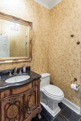 6609 Hollytree Cir, Tyler, TX 75703