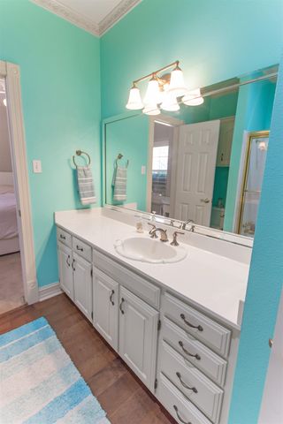 6609 Hollytree Cir, Tyler, TX 75703