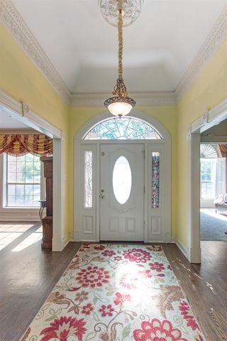 6609 Hollytree Cir, Tyler, TX 75703