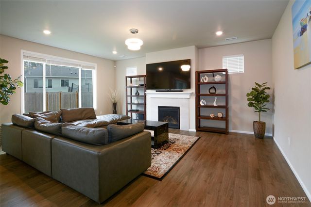 12926 178th Street Ct E, Puyallup, WA 98374